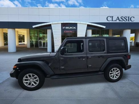 Used 2023 Jeep Wrangler Unlimited Sport AWD/4WD image 4