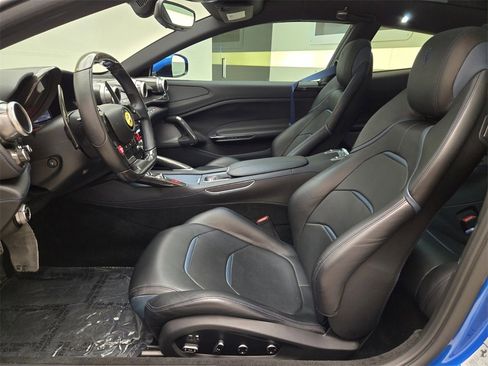 Used 2018 Ferrari GTC4Lusso image 20