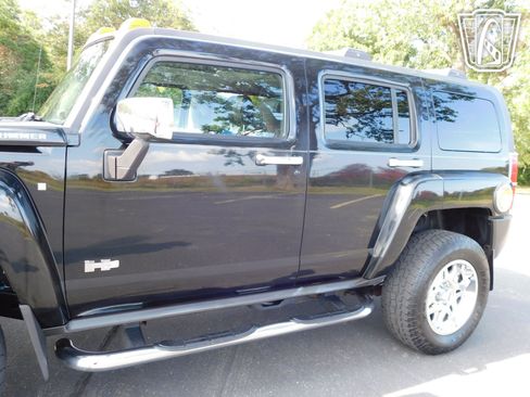 Used 2008 HUMMER H3 Alpha image 23