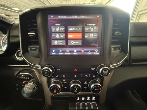 Used 2021 RAM 1500 Laramie AWD/4WD image 26