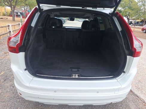 Used 2016 Volvo XC60 T5 Premier FWD image 10