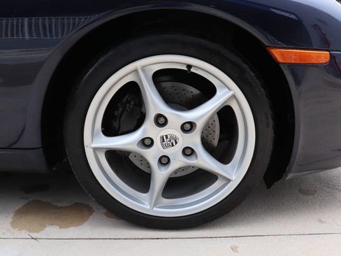 Used 2003 Porsche 911 Carrera image 11