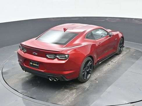 Used 2021 Chevrolet Camaro LT image 28