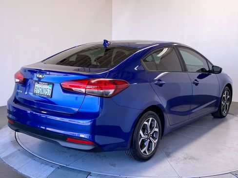 Used 2017 Kia Forte LX FWD image 5