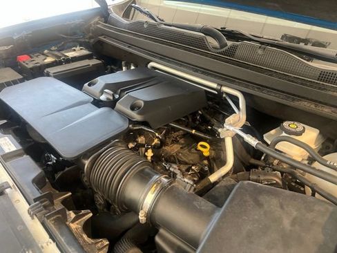 Used 2023 Chevrolet Colorado Trail Boss w/ Safety Package AWD/4WD image 34