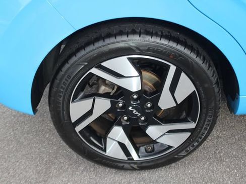 Used 2023 Kia Soul GT-Line FWD image 35