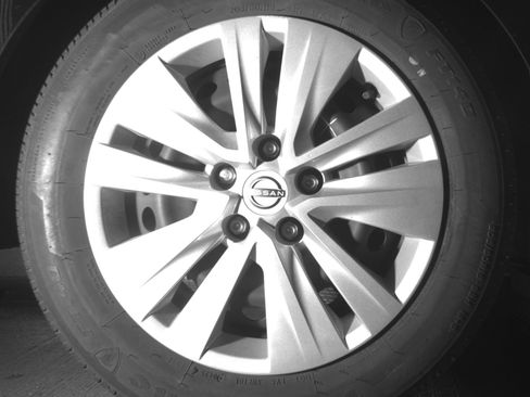 Used 2025 Nissan Sentra S FWD image 15