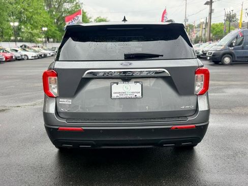 Used 2023 Ford Explorer XLT AWD/4WD image 7