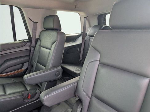 Used 2020 Chevrolet Tahoe Premier AWD/4WD image 38