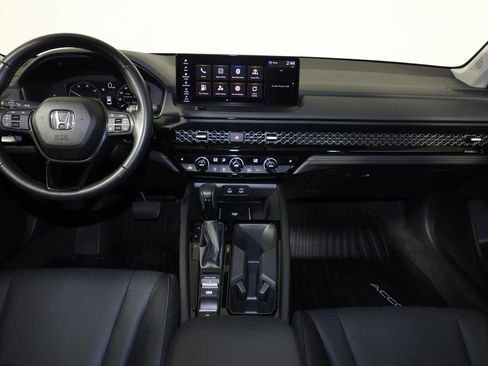 Used 2025 Honda Accord EX-L image 10