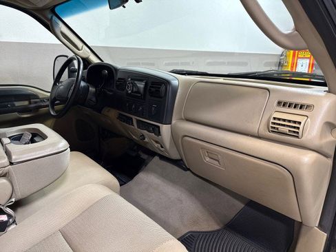 Used 2005 Ford F350 XLT image 55