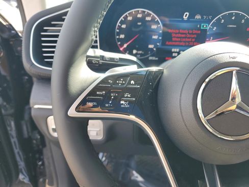 New 2026 Mercedes-Benz GLS 450 4MATIC image 28
