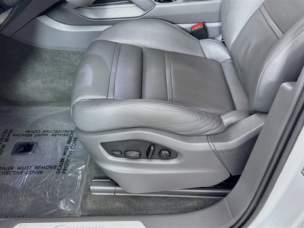 Certified 2023 Porsche Cayenne AWD/4WD image 20