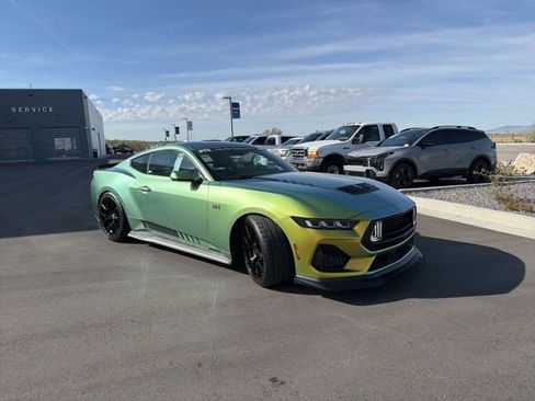 Used 2025 Ford Mustang GT Premium w/ GT Performance Package RWD image 7
