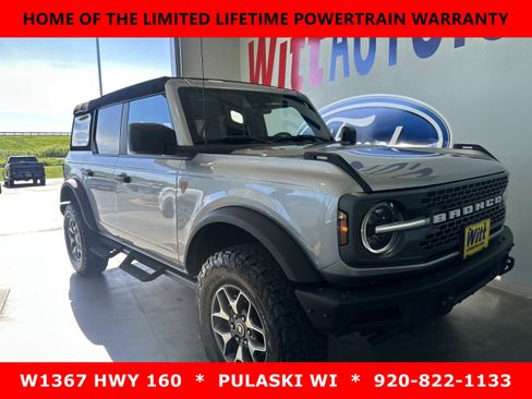 Used 2024 Ford Bronco Badlands AWD/4WD image 3