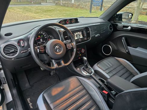 Used 2012 Volkswagen Beetle Turbo FWD image 9
