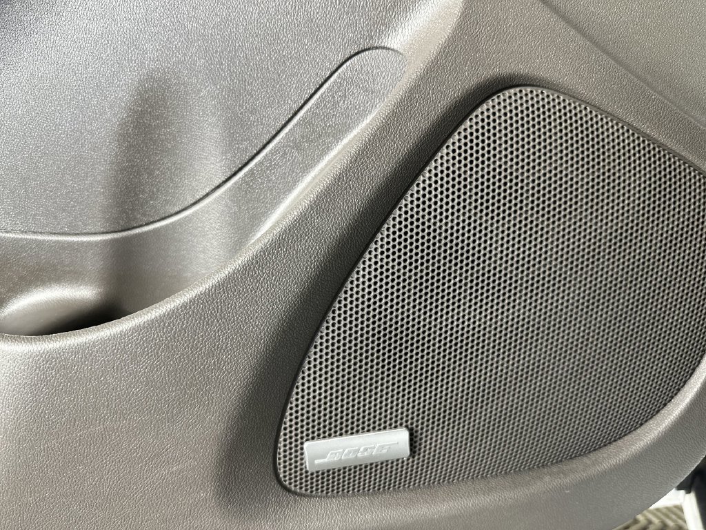 Used 2018 Chevrolet Malibu Premier FWD image 26