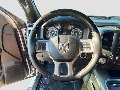 Used 2016 RAM 1500 Limited image 33