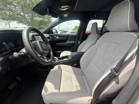 Used 2023 Volvo XC40 Recharge Ultimate AWD/4WD image 10
