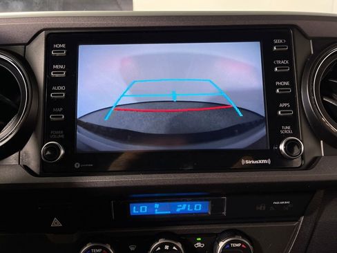 Used 2021 Toyota Tacoma TRD Sport w/ Technology Package image 21