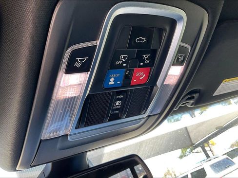 Used 2019 RAM 2500 Laramie image 32