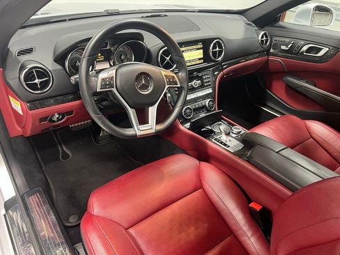 Used 2013 Mercedes-Benz SL 550 image 25