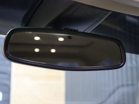 Used 2019 GMC Acadia Denali w/ Technology Package FWD image 46