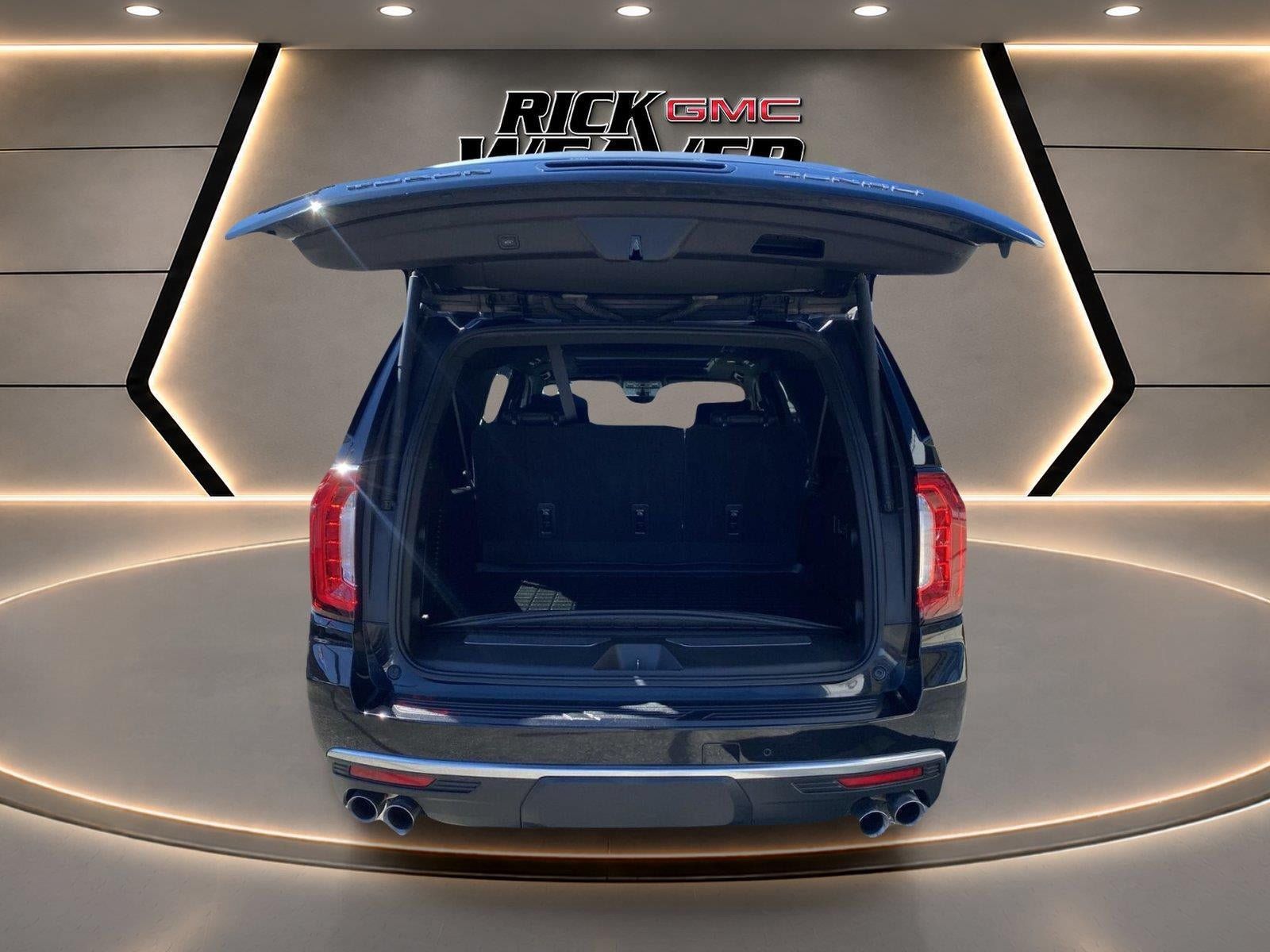 Used 2021 GMC Yukon XL Denali w/ Denali Ultimate Package AWD/4WD image 32