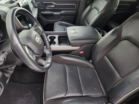 Used 2023 RAM 1500 Laramie AWD/4WD image 16