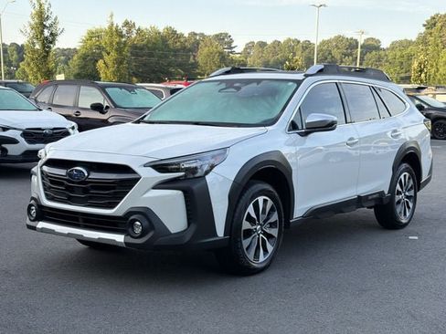Certified 2025 Subaru Outback Touring XT AWD/4WD image 7