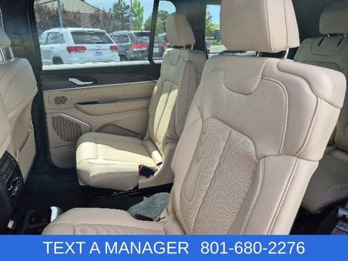New 2026 Jeep Grand Cherokee L Limited AWD/4WD image 11