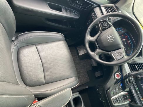 Used 2023 Honda Odyssey Elite image 30