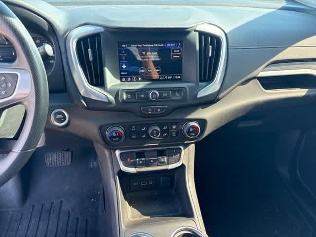 Used 2024 GMC Terrain SLE w/ Driver Convenience Package FWD image 20