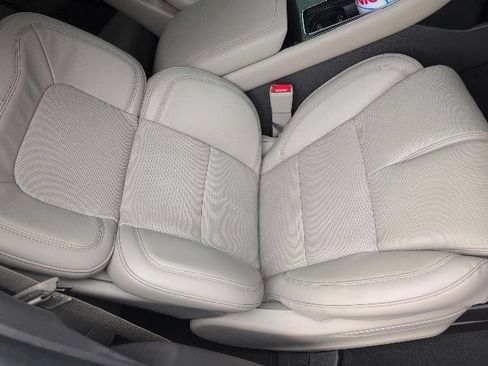 Used 2024 Lincoln Aviator Reserve w/ Equipment Group 201A AWD/4WD image 10