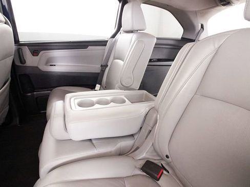 Used 2018 Honda Odyssey EX-L image 25