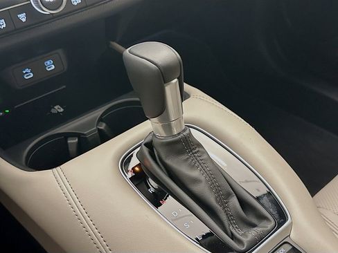 New 2026 Honda HR-V EX-L image 18