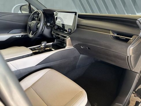 Certified 2025 Lexus RX 350 Premium image 28