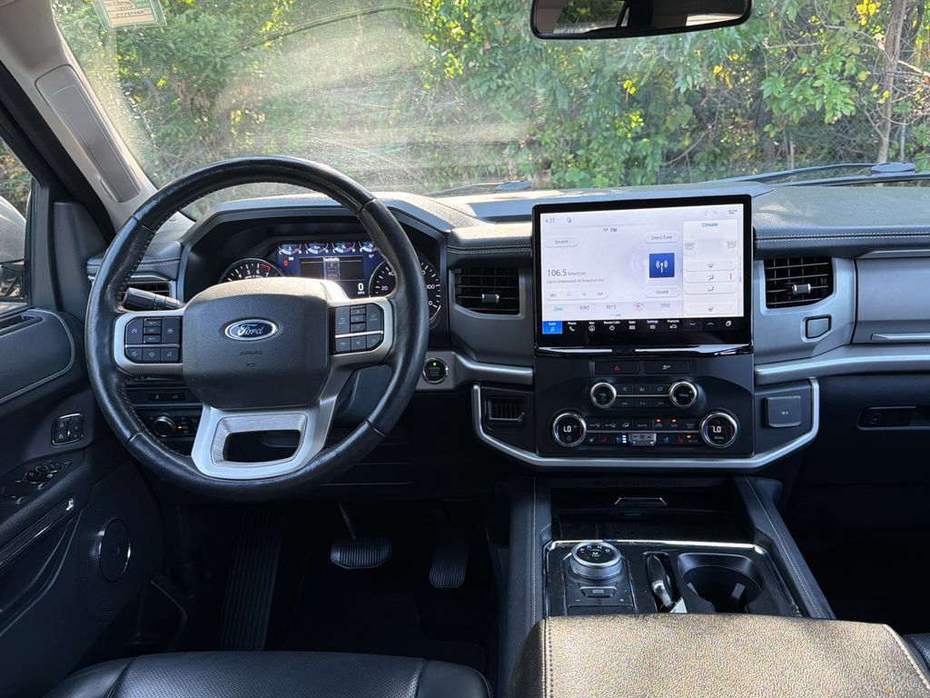 Used 2022 Ford Expedition Max XLT RWD image 25