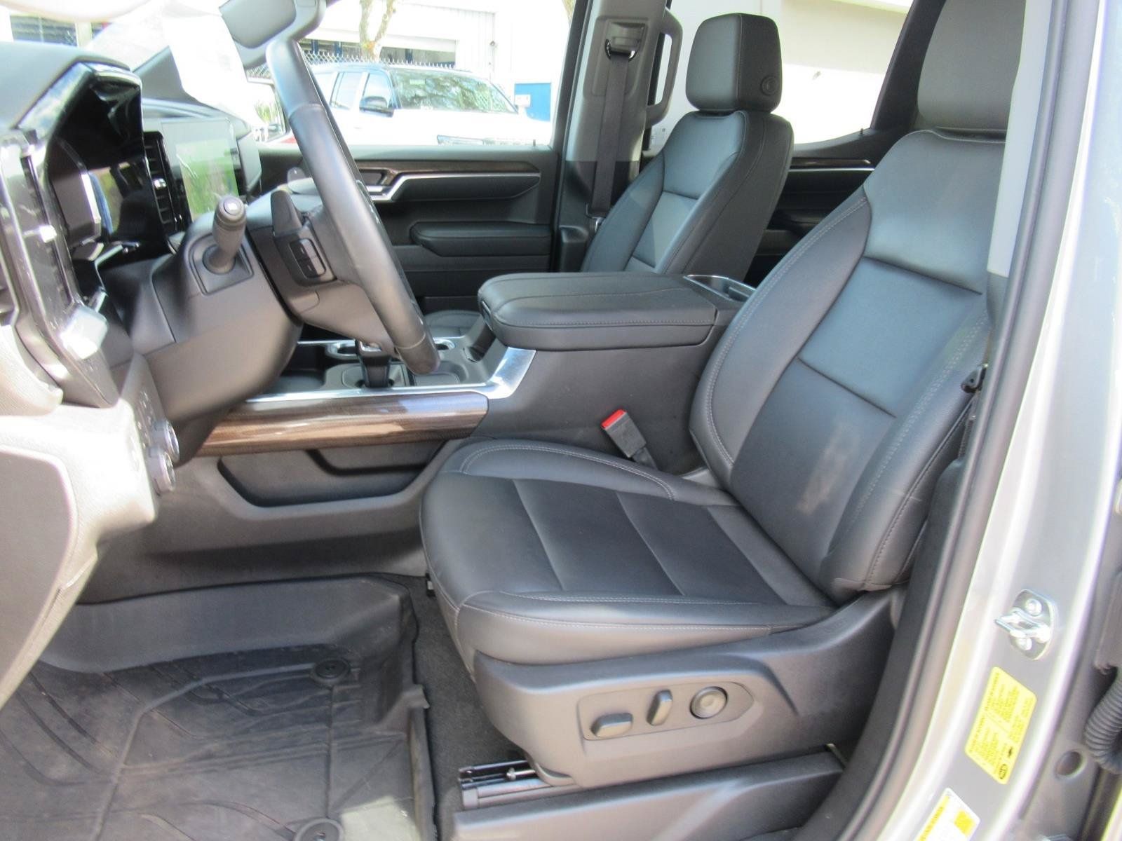 Used 2026 Chevrolet Silverado 1500 RST w/ Safety Package AWD/4WD image 17