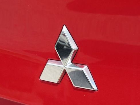 New 2026 Mitsubishi Outlander ES FWD image 11