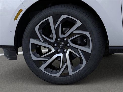 New 2026 Lincoln Navigator Reserve AWD/4WD image 19
