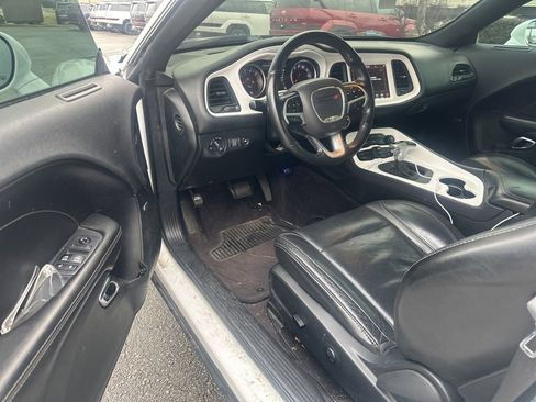 Used 2018 Dodge Challenger R/T Plus image 20