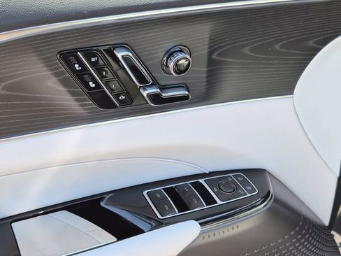 New 2026 Cadillac Lyriq Sport RWD image 19