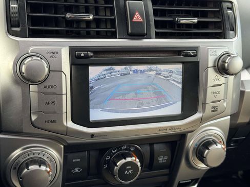 Used 2019 Toyota 4Runner SR5 Premium image 10