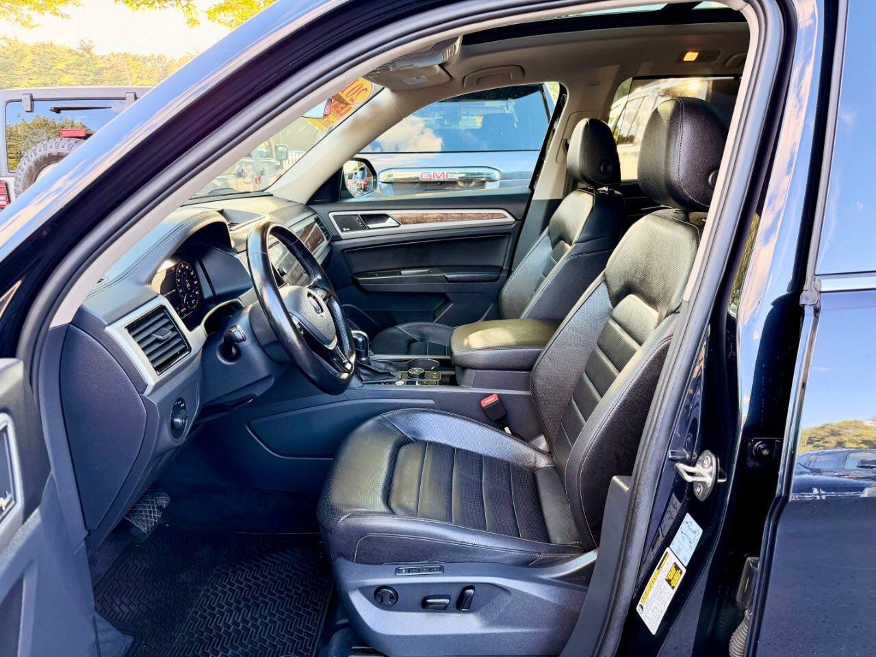 Used 2018 Volkswagen Atlas SEL Premium AWD/4WD image 9