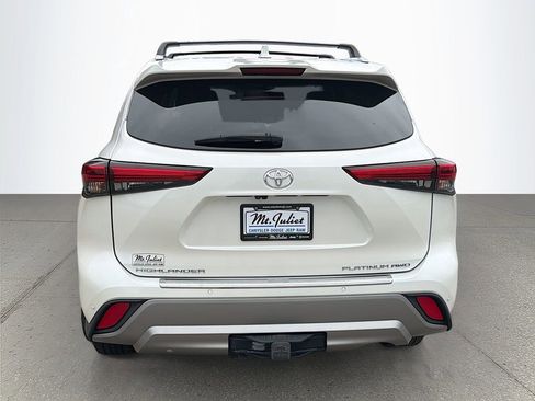 Used 2021 Toyota Highlander Platinum image 5