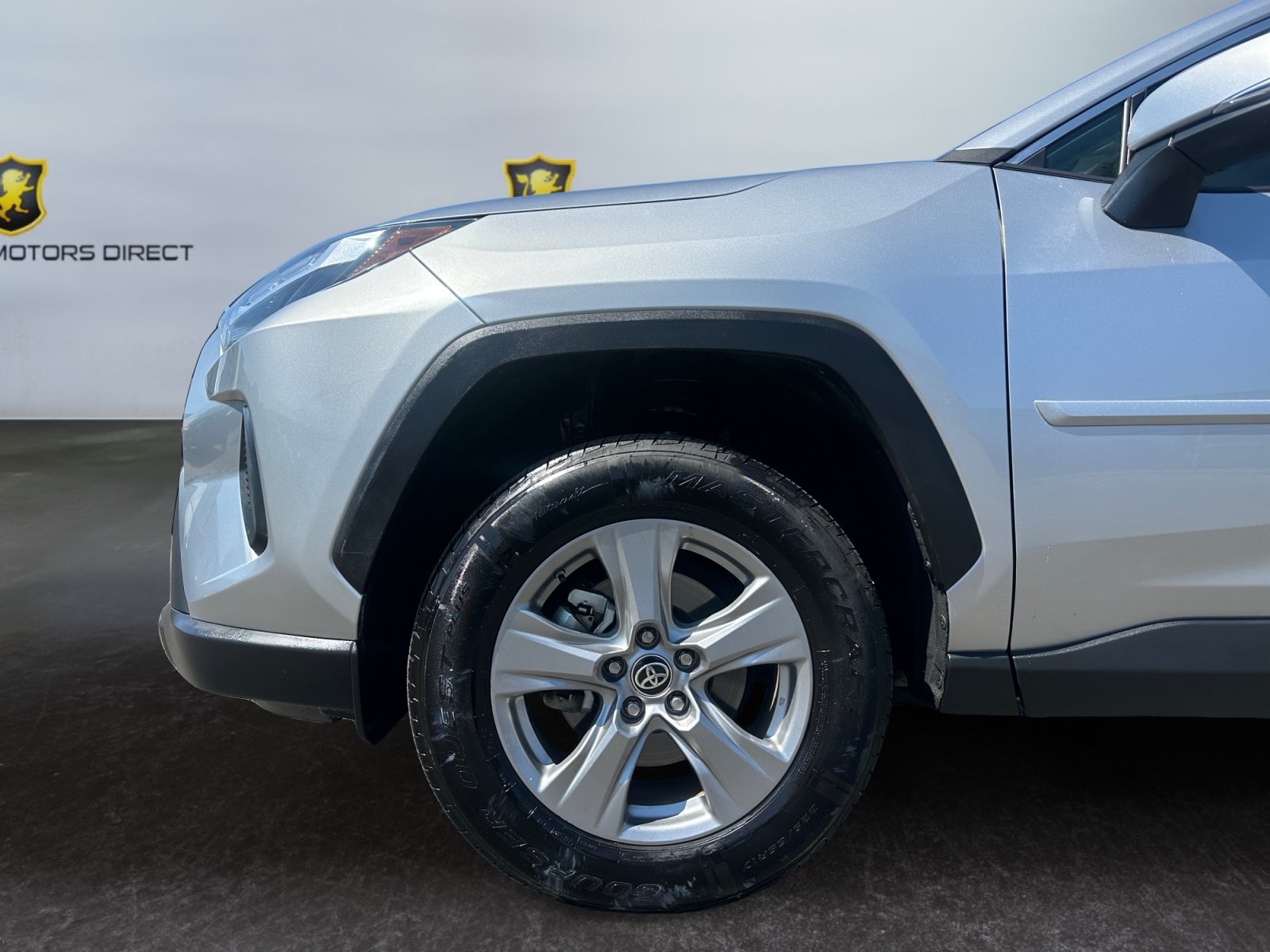 Used 2023 Toyota RAV4 LE AWD/4WD image 14