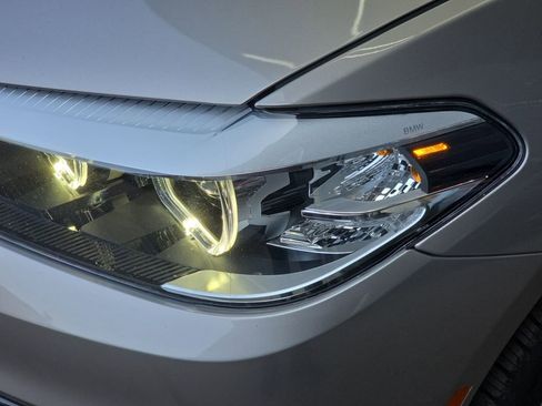 Used 2019 BMW 530i w/ Convenience Package RWD image 41