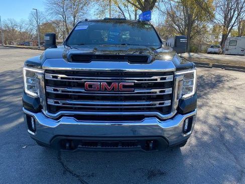 Used 2022 GMC Sierra 2500 SLE w/ SLE Convenience Package image 2