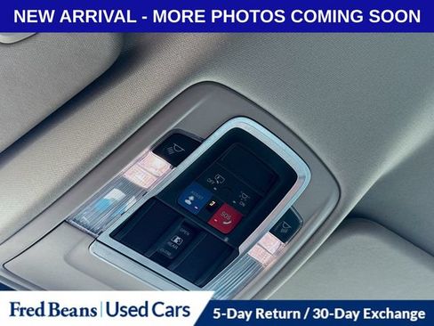 Used 2022 RAM 1500 Laramie AWD/4WD image 7
